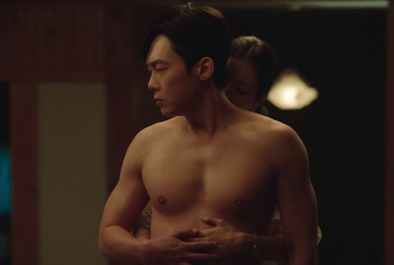 《夏娃的醜聞》拉艾對姜允謙產生情愫？