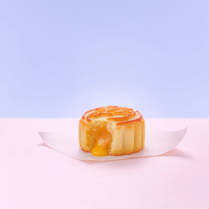 望月 Patisserie La Lune」招牌甜點流心奶黃月餅,有「中餅西造」之特色。 望月 Patisserie La Lune」招牌甜點流心奶黃月餅,有「中餅西造」之特色。