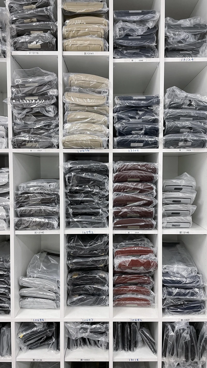 Rimowa顧客服務中心備有基本色系的行李箱零件 Rimowa顧客服務中心備有基本色系的行李箱零件