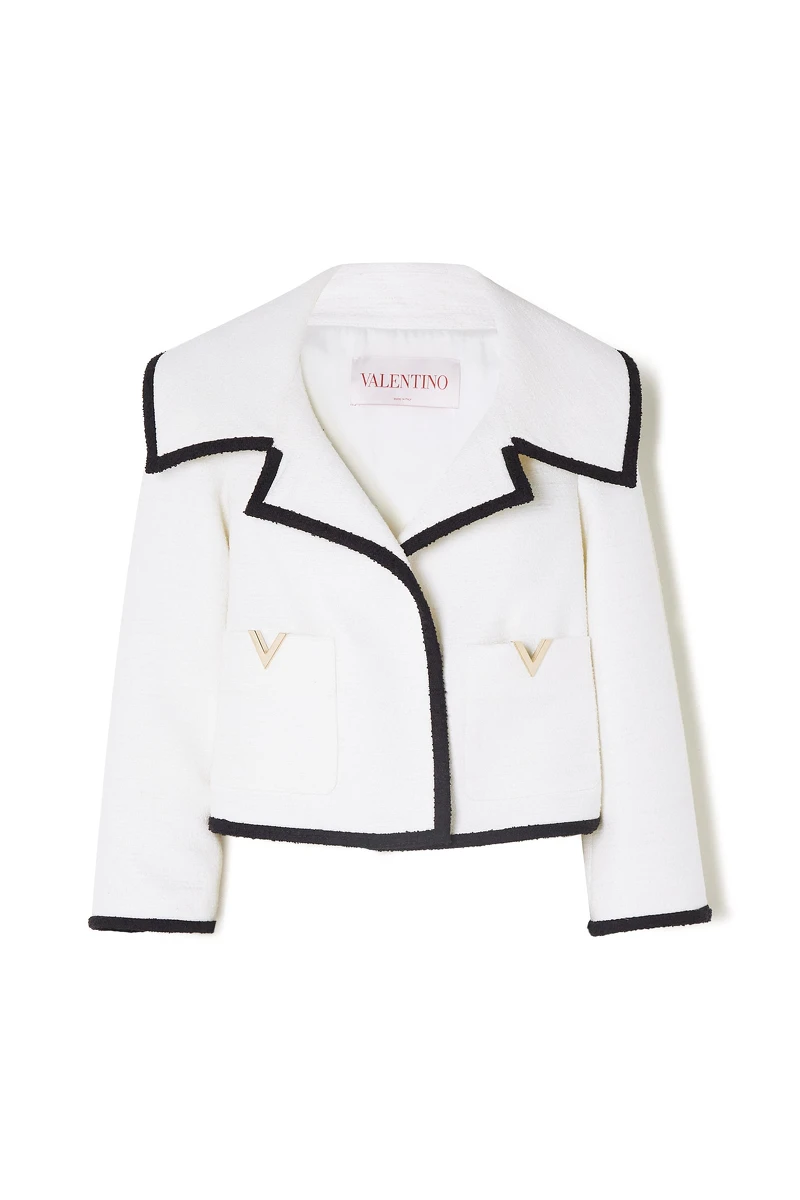 Valentino 白色短版外套，價格店洽。