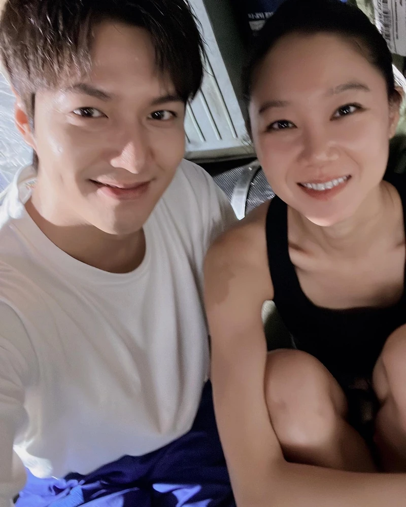 李敏鎬與孔曉振合體 李敏鎬與孔曉振合體