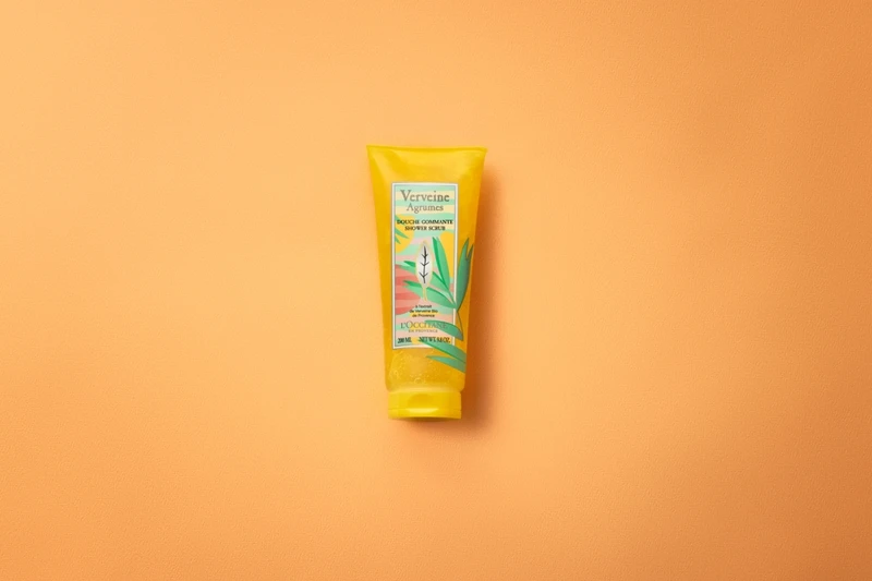 L’OCCITANE歐舒丹盛夏果漾馬鞭草去角質沐浴膠200ml，NT880