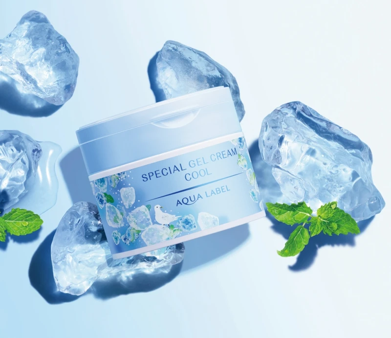 AQUALABEL水之印全能5D美白彈力霜(沁涼版)產品情境。 AQUALABEL水之印全能5D美白彈力霜(沁涼版)產品情境。