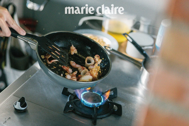 義大利麵是一種冷熱都適合的澱粉食材之選擇。 義大利麵是一種冷熱都適合的澱粉食材之選擇。