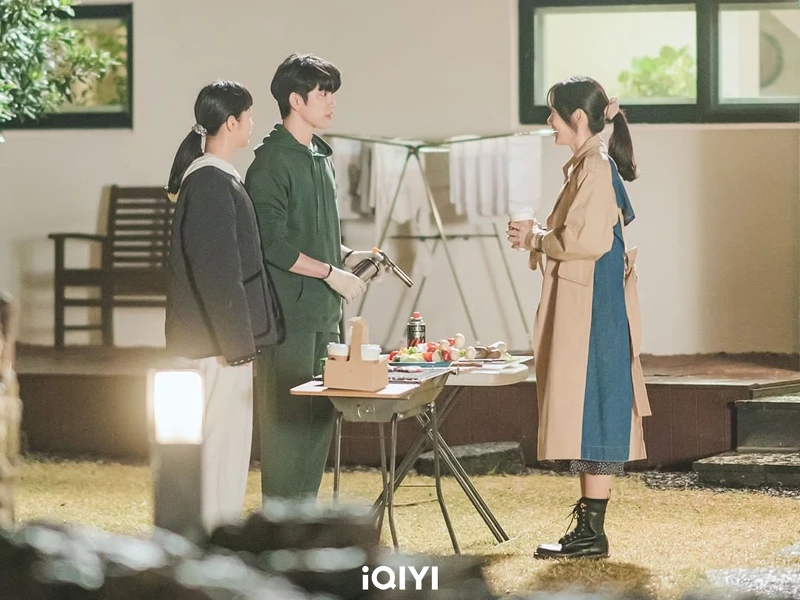 《柔美的細胞小將2》金高銀(左起)、朴珍榮、辛叡恩的三角關係 《柔美的細胞小將2》金高銀(左起)、朴珍榮、辛叡恩的三角關係