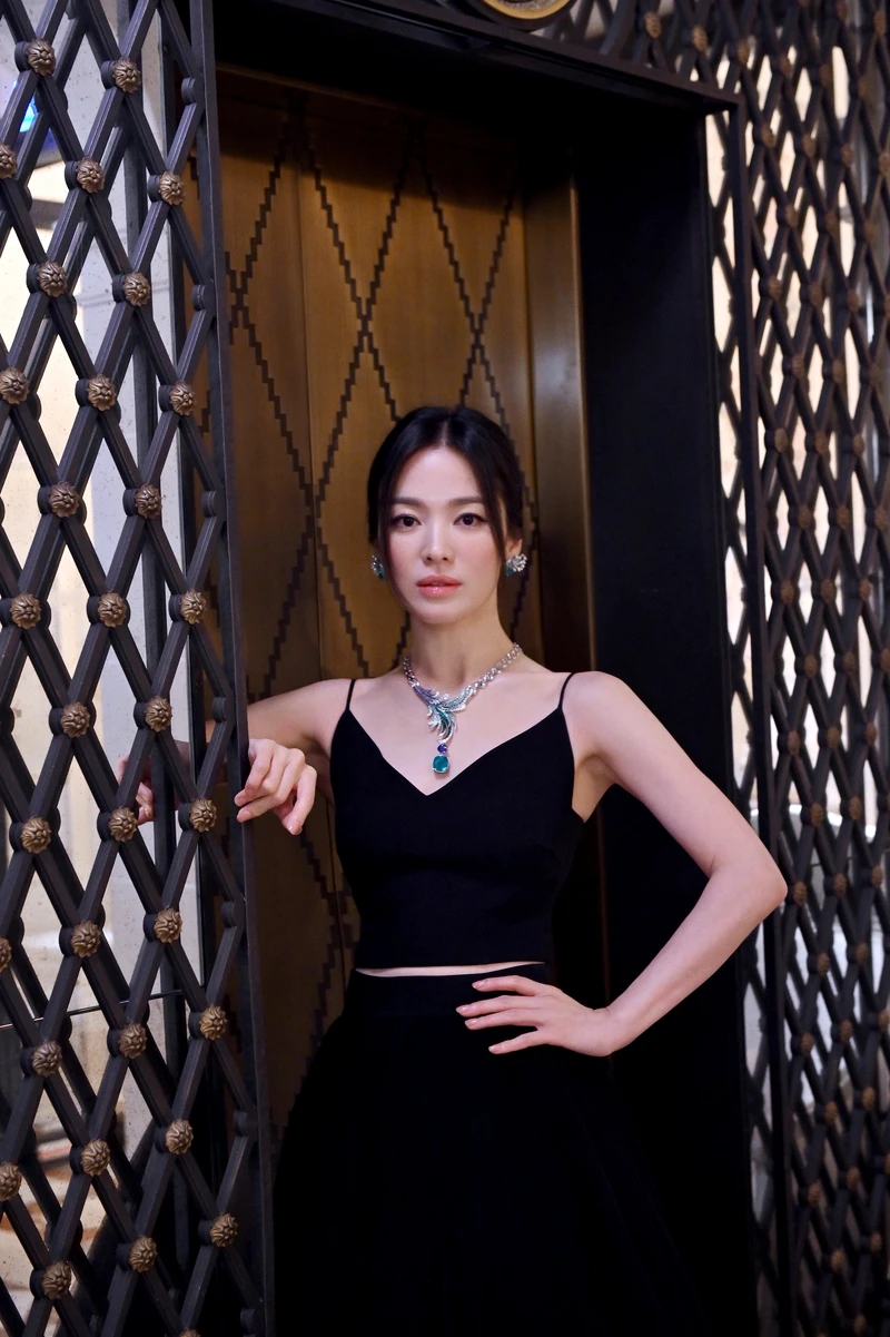 宋慧喬出席Chamuet 2022年最新頂級珠寶系列《波瀾燦景 Ondes & Merveilles》晚宴