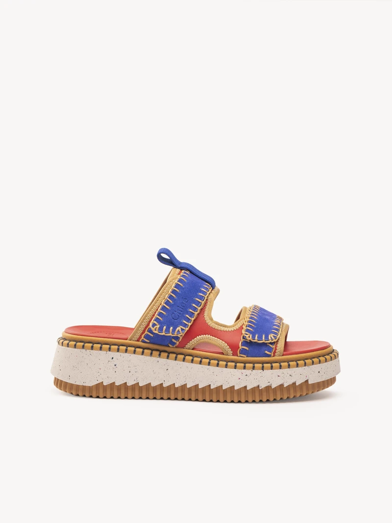 Chloé Lilli橘藍色厚底拖鞋,NT 26,100 Chloé Lilli橘藍色厚底拖鞋,NT 26,100