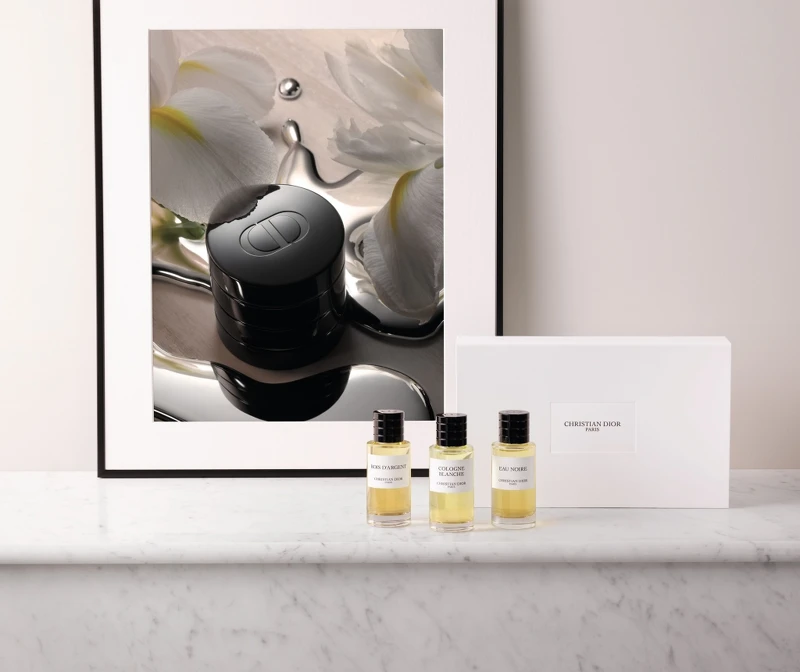 DIOR迪奧香氛世家三部曲香氛禮盒情境圖。