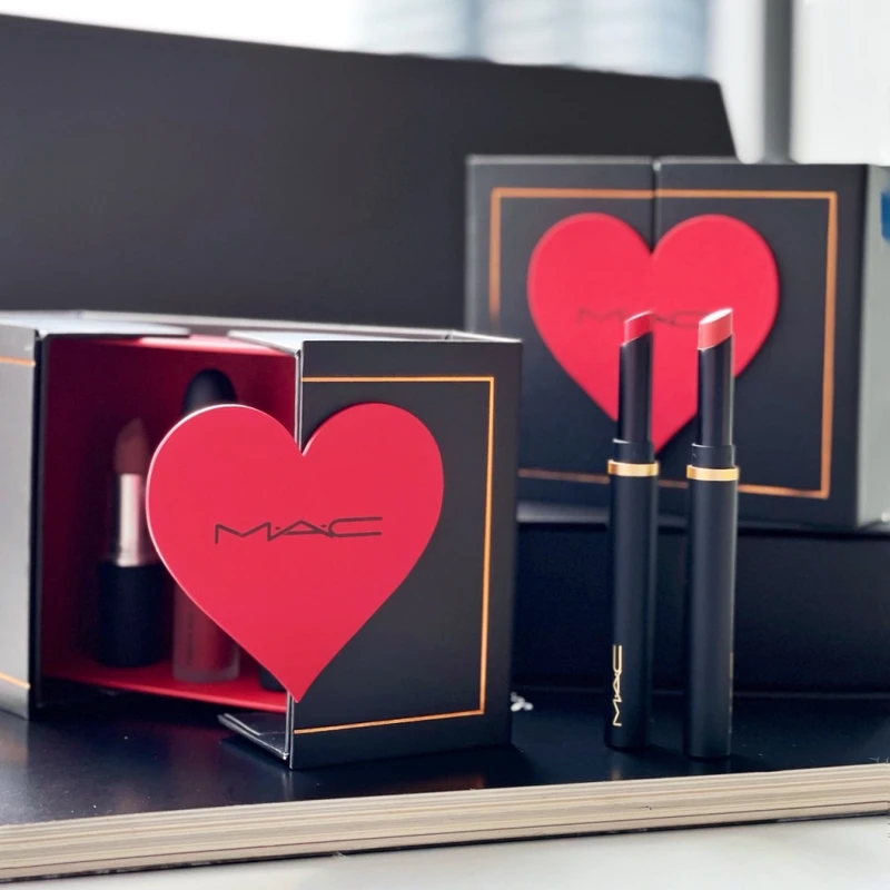 M.A.C就是要愛。紅心禮盒。