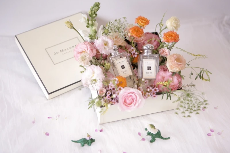 Jo Malone London 2022年七夕情人節限量香氛花盒。