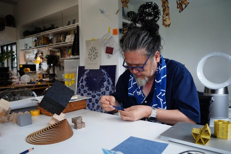 圖紋藝術家野老朝雄,傳授摺出日本千紙鶴的方法 圖紋藝術家野老朝雄,傳授摺出日本千紙鶴的方法