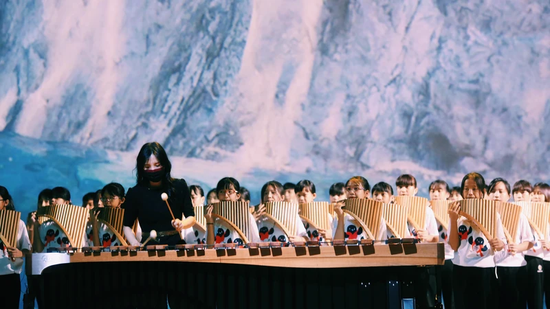 花蓮排笛團隊與朱宗慶打擊樂團共演