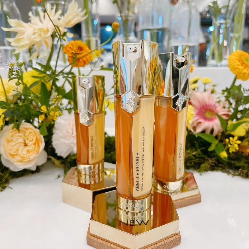 嬌蘭皇家蜂王乳雙導精華30ml,NT6,040、50ml,NT8,130 嬌蘭皇家蜂王乳雙導精華30ml,NT6,040、50ml,NT8,130