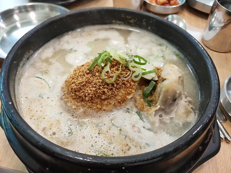 百年土種蔘雞湯