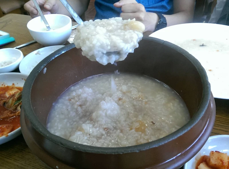 城北洞鍋巴雞白熟的藥膳鍋巴燉雞套餐-鍋巴粥