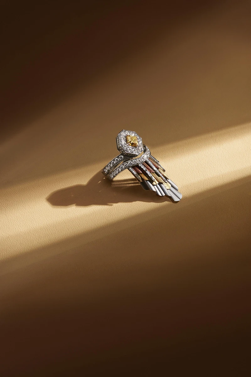 De Beers高級珠寶《The Alchemist of Light》