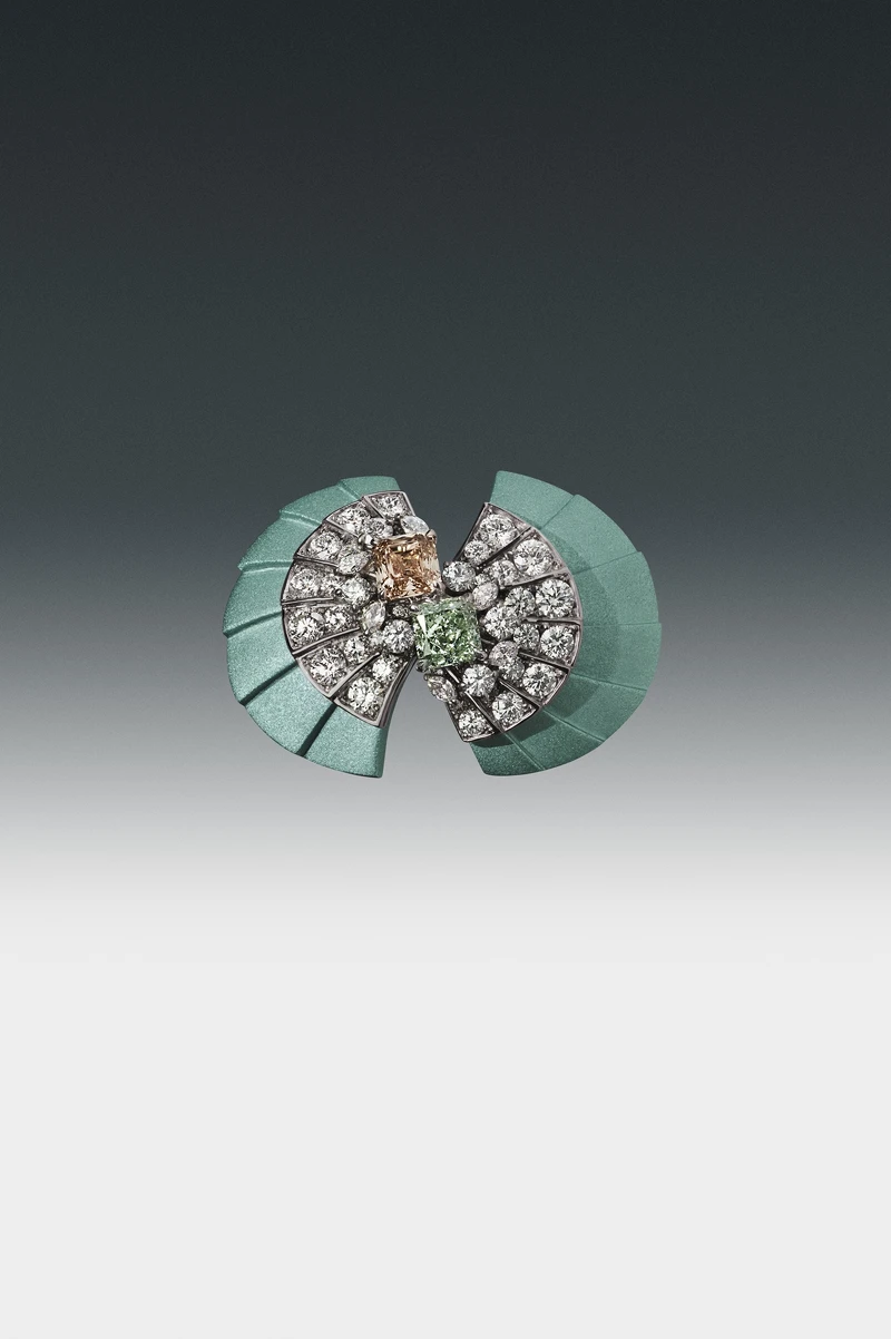 De Beers高級珠寶《The Alchemist of Light》