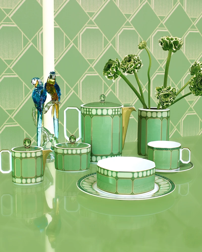 Swarovski 近日與德國瓷器品牌 Rosenthal 攜手合作,推出頂級家飾 Signumc系列。 Swarovski 近日與德國瓷器品牌 Rosenthal 攜手合作,推出頂級家飾 Signumc系列。