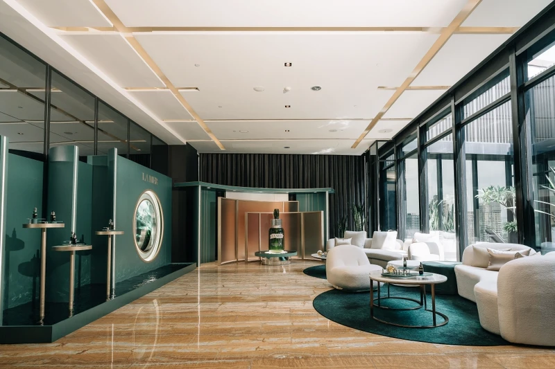 啟動肌膚原力，LA MER海洋拉娜的城市綠洲。