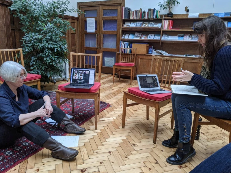 人類故事上課情形。