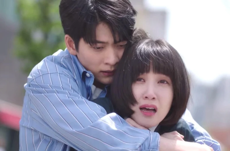 濬浩願意當英禑的擁抱椅