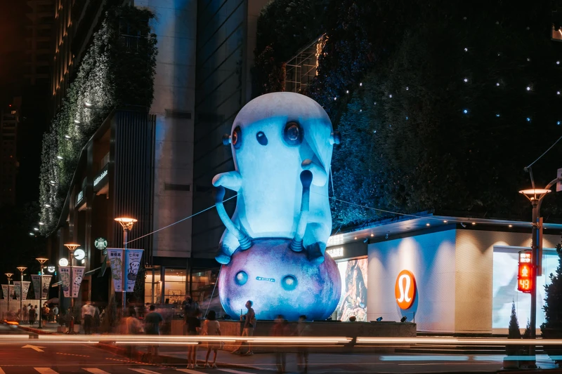 草地狀元整點報時秀:精彩聲光表演點亮夜空 草地狀元整點報時秀:精彩聲光表演點亮夜空