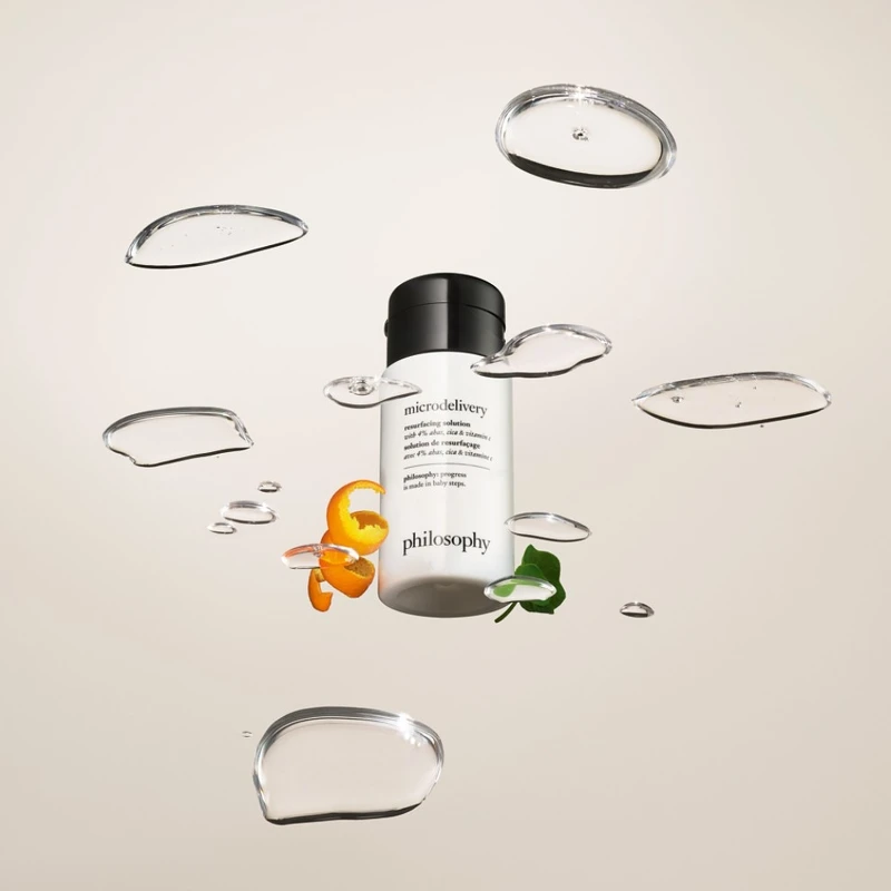 philosophy肌膚哲理微導煥膚調理化妝水主視覺。 philosophy肌膚哲理微導煥膚調理化妝水主視覺。