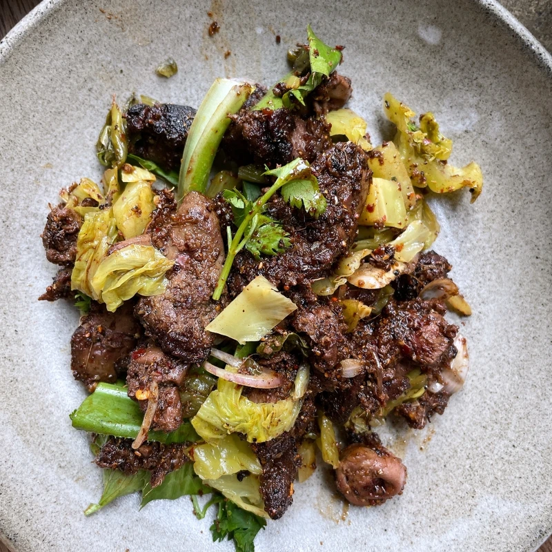 Smoking Goat菜色。