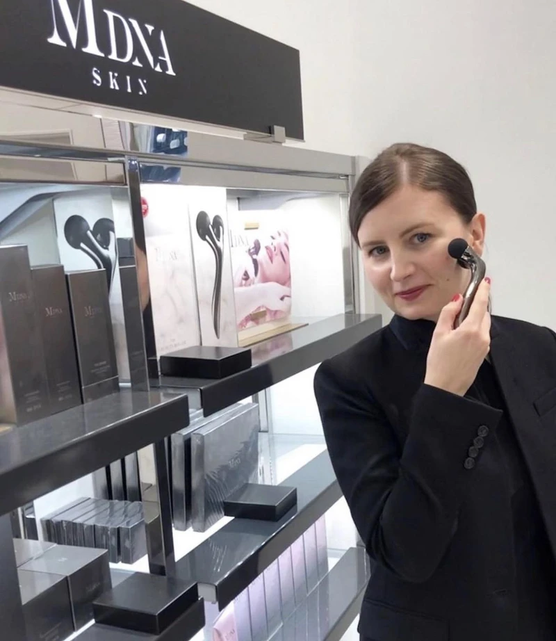 瑪丹娜的私人護膚顧問Edyta 瑪丹娜的私人護膚顧問Edyta