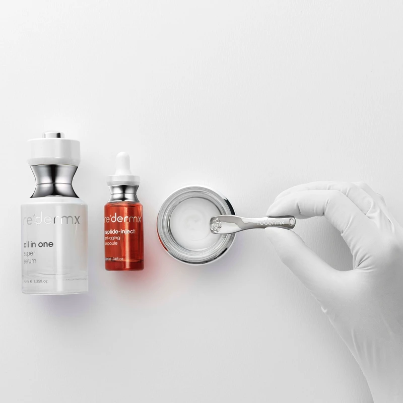 瑞德膚re’dermx超級全能精華可混搭安瓶使用,加乘保養效果。 瑞德膚re’dermx超級全能精華可混搭安瓶使用,加乘保養效果。