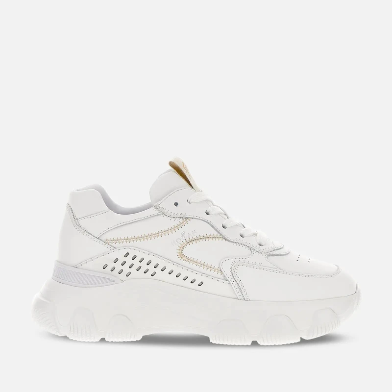 HOGAN Hyperactive 白色皮革休閒鞋,NT22,000。 HOGAN Hyperactive 白色皮革休閒鞋,NT22,000。