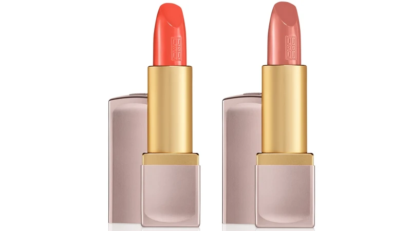 伊麗莎白雅頓完美無瑕緞光潤唇膏(左起)Daring Coral、Notably Nud,NT880 伊麗莎白雅頓完美無瑕緞光潤唇膏(左起)Daring Coral、Notably Nud,NT880