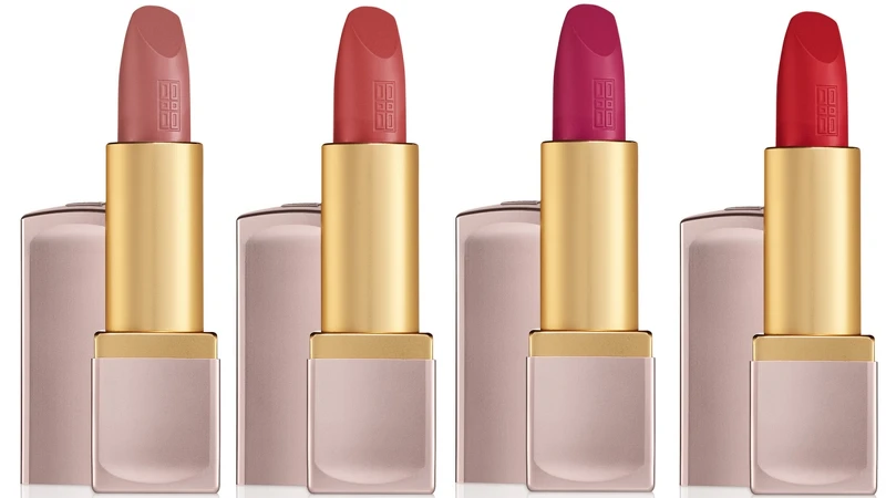 伊麗莎白雅頓完美無瑕緞光潤唇膏(左起)Nude Blush、Embrace Pink、More Mulberry、Statement Redd,NT880 伊麗莎白雅頓完美無瑕緞光潤唇膏(左起)Nude Blush、Embrace Pink、More Mulberry、Statement Redd,NT880