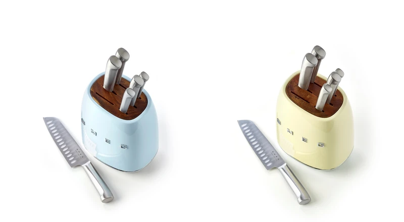 SMEG刀座,40點+NT1,888 ,150點可免費兌換,全台限量:粉藍6,000組、奶油白3,000組。 SMEG刀座,40點+NT1,888 ,150點可免費兌換,全台限量:粉藍6,000組、奶油白3,000組。