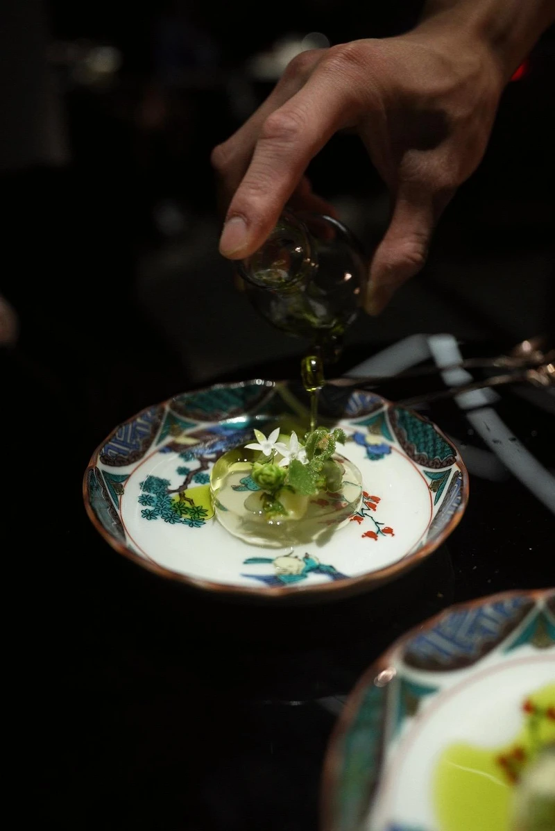 此次ROOM by Le Kief與蔬食餐廳的TWICE A WEEK餐飲團隊一同合作。 此次ROOM by Le Kief與蔬食餐廳的TWICE A WEEK餐飲團隊一同合作。