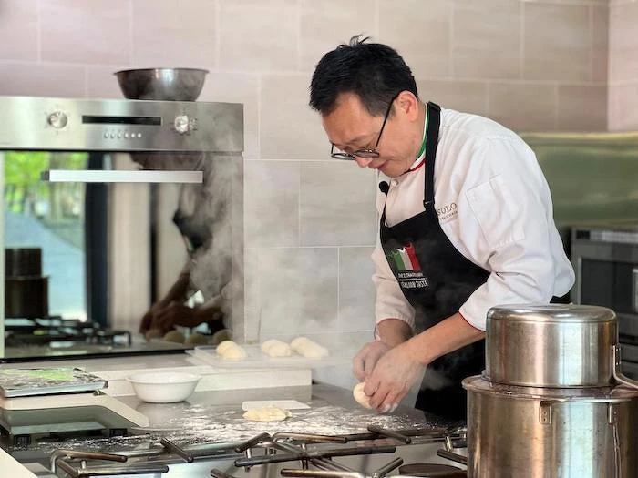 嘉平主廚是餐飲圈公認的義大利美食活字典。 嘉平主廚是餐飲圈公認的義大利美食活字典。