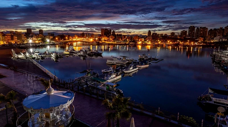 安平遊憩碼頭夜景
