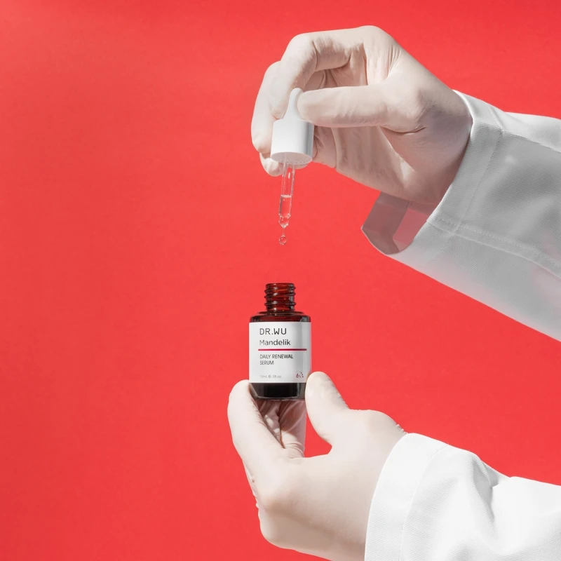 DR.WU杏仁酸溫和煥膚精華6%情境圖。