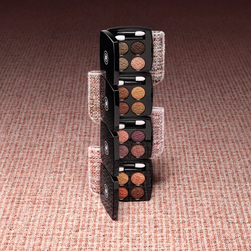 香奈兒斜紋軟呢四色眼影產品圖。 香奈兒斜紋軟呢四色眼影產品圖。