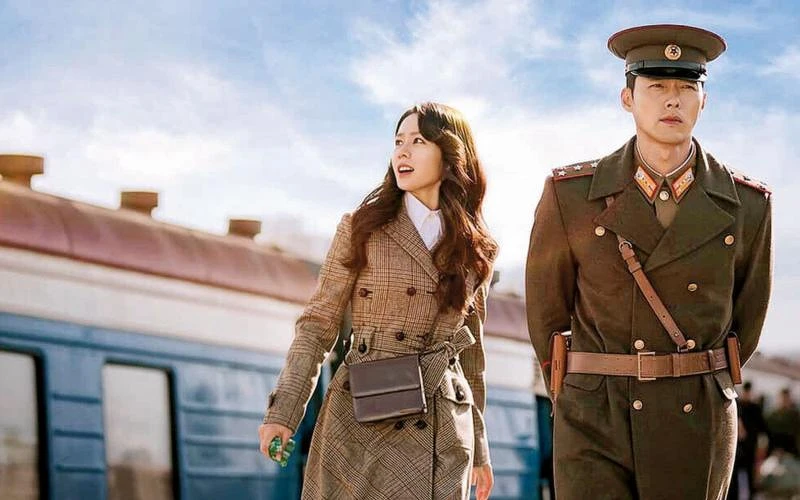 《愛的迫降》是朴恩智最成功作品之一