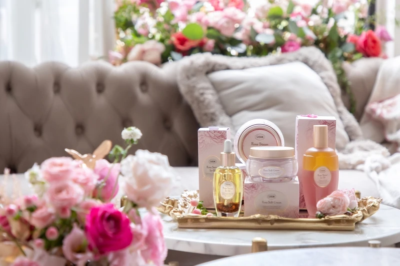 SABON大馬士革玫瑰有機光燦系列全系列實拍。