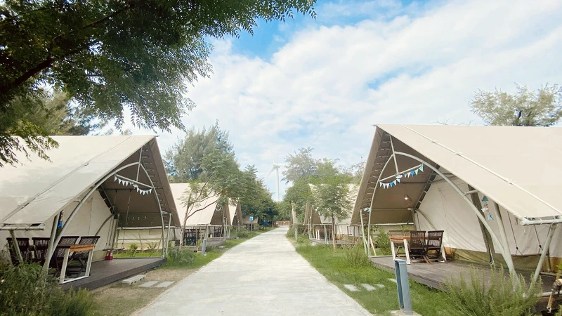 台中「向海那漾」豪華露營