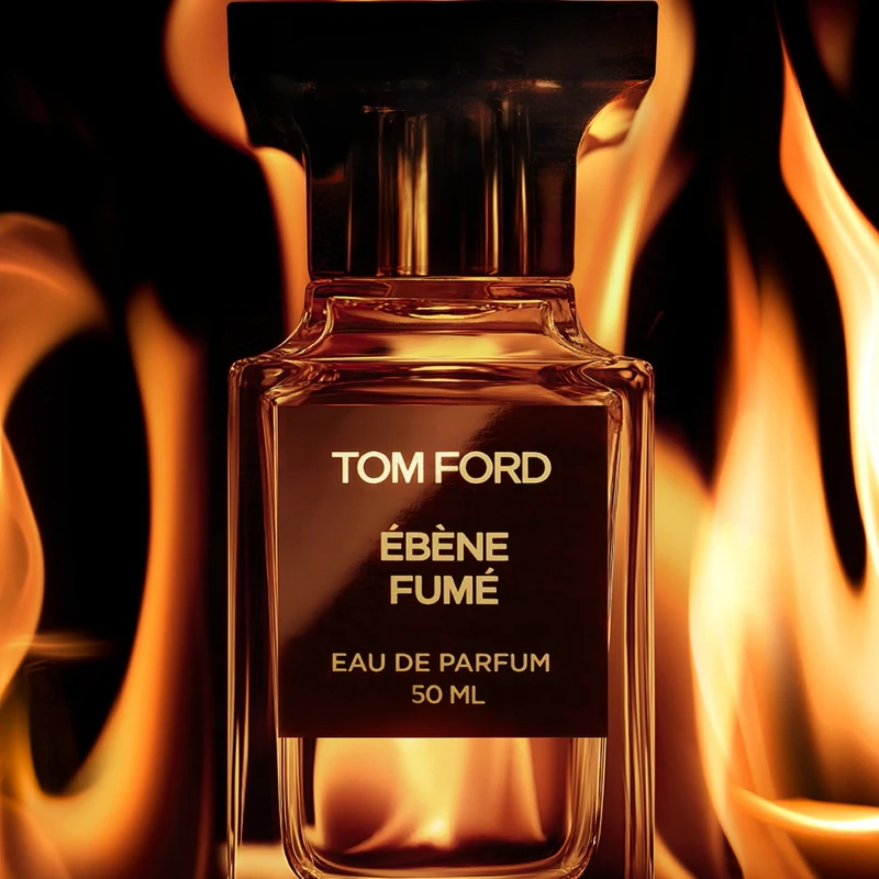 TOM FORD 私人調香系列神秘聖木，讓心靈回到最平靜的殿堂。