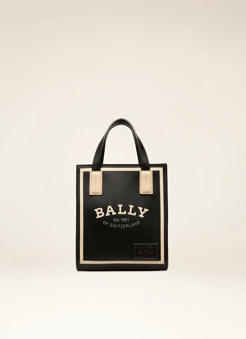 Crystalia 黑牛皮迷你托特包，NT39,000。