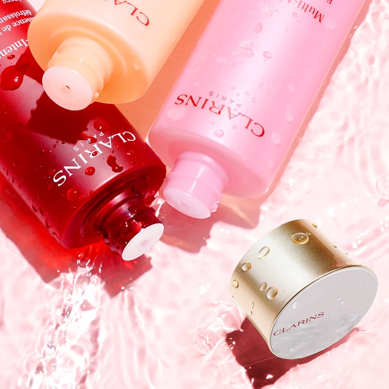 克蘭詩2022分齡精華水情境圖。 克蘭詩2022分齡精華水情境圖。