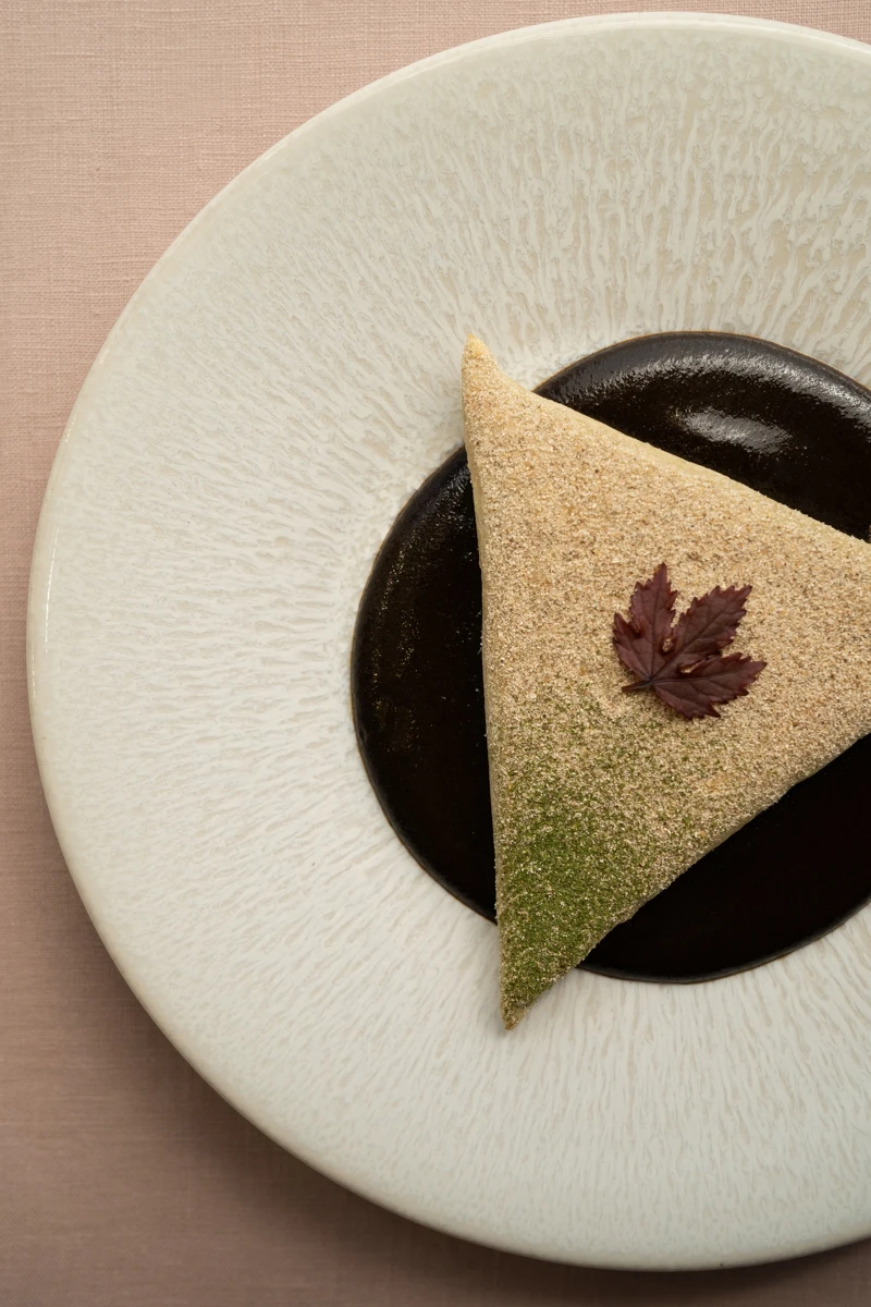 墨西哥傳統料理三角形玉米袋。 墨西哥傳統料理三角形玉米袋。