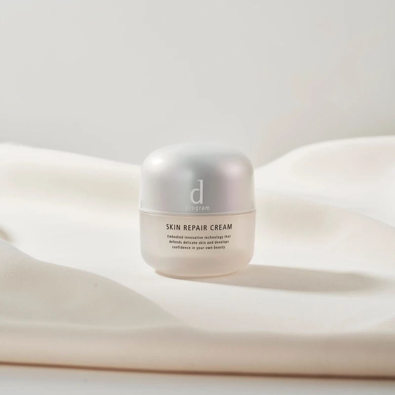 敏感話題保濕修護霜。