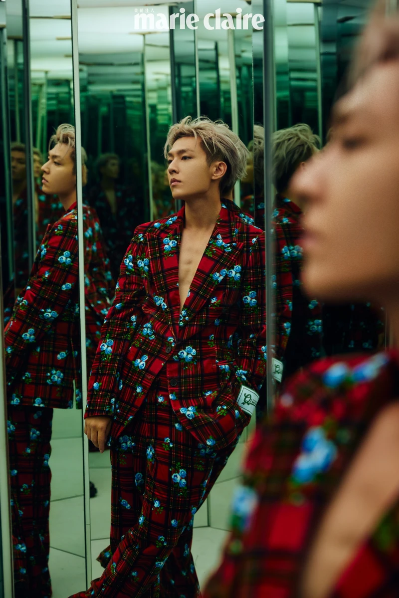 印花格紋西裝外套、印花格紋西裝褲,both by Tommy Hilfiger。 印花格紋西裝外套、印花格紋西裝褲,both by Tommy Hilfiger。