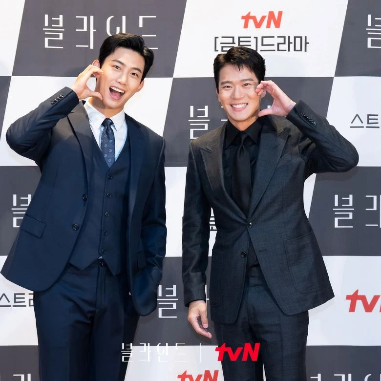 《Blind局中人》玉澤演 河錫辰 柳家兄弟檔 《Blind局中人》玉澤演 河錫辰 柳家兄弟檔