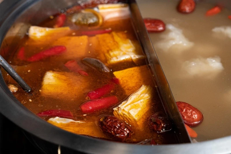 麻辣鍋清香不油膩,能夠直接喝湯入口。 麻辣鍋清香不油膩,能夠直接喝湯入口。